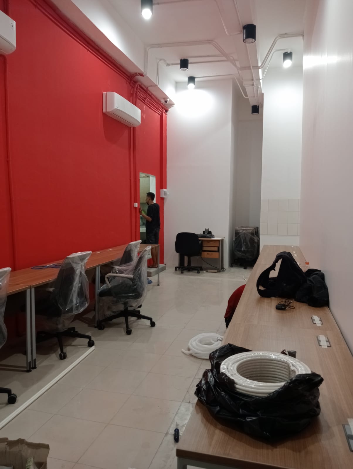 Renovasi Interior Kantor & Peningkatan Ruang Kerja — 9